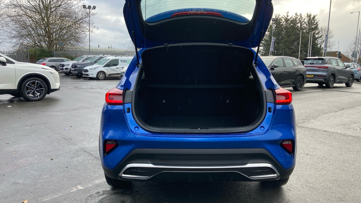 Used Kia XCeed 2023 for sale - 77296424: Photo 4