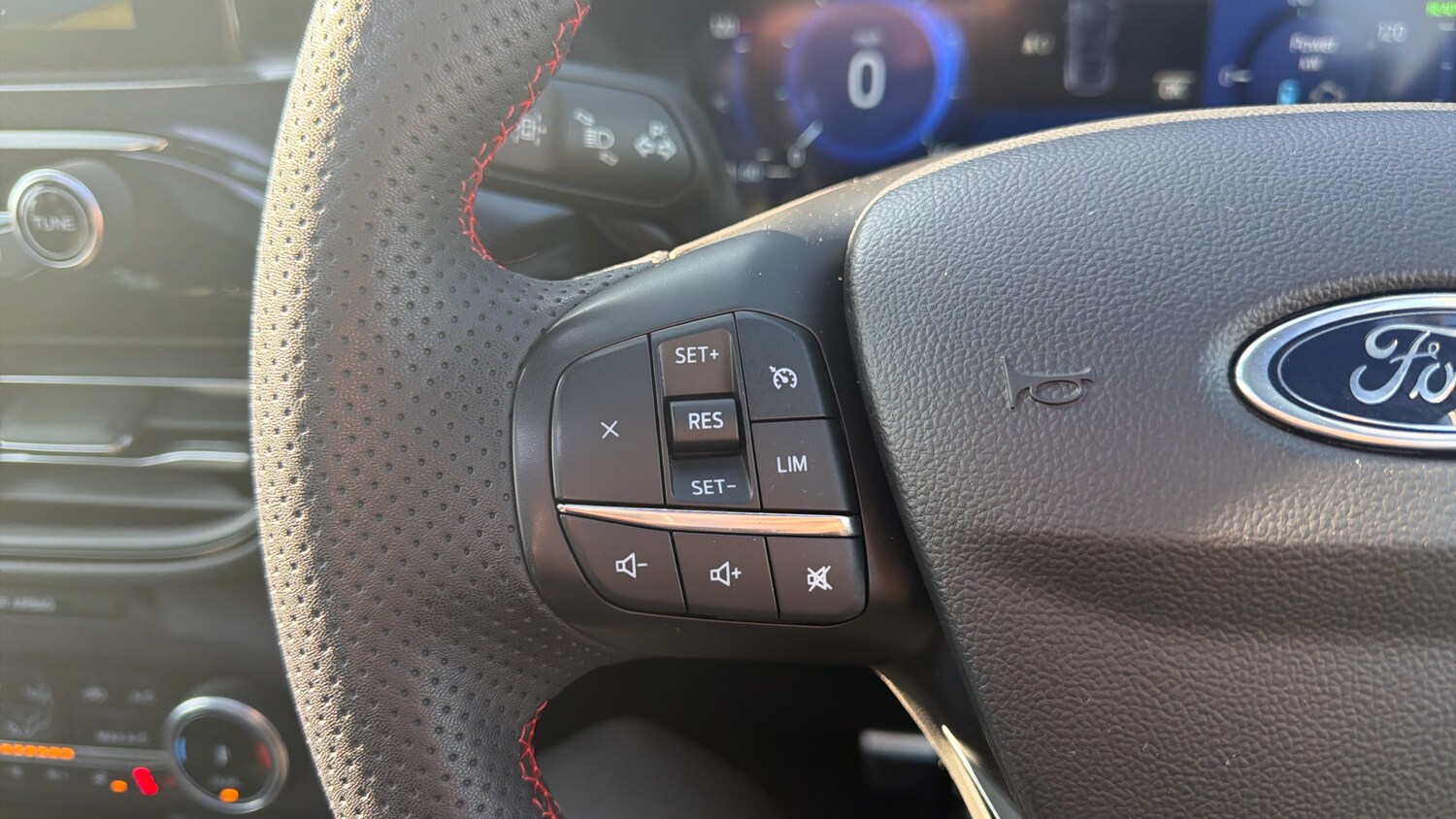 Used Ford Kuga 2023 for sale - 77758623: Photo 32