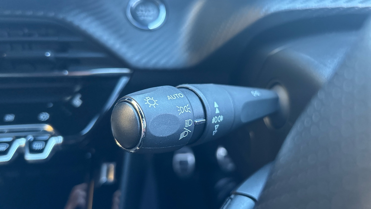 Used Peugeot 2008 2020 for sale - 77272185: Photo 39