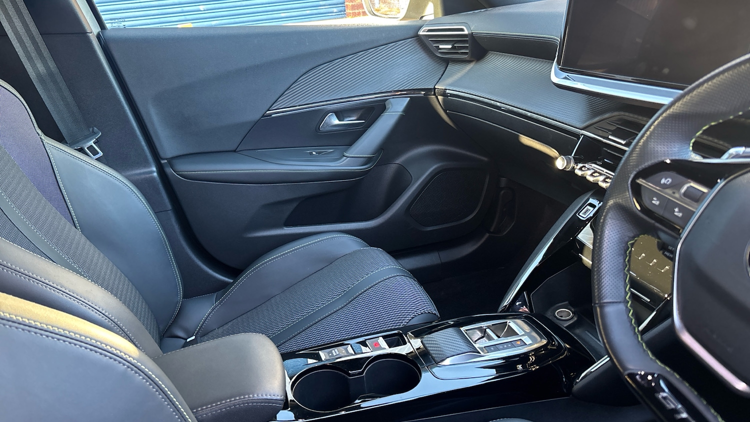 Used Peugeot 2008 2023 for sale - 77272119: Photo 14