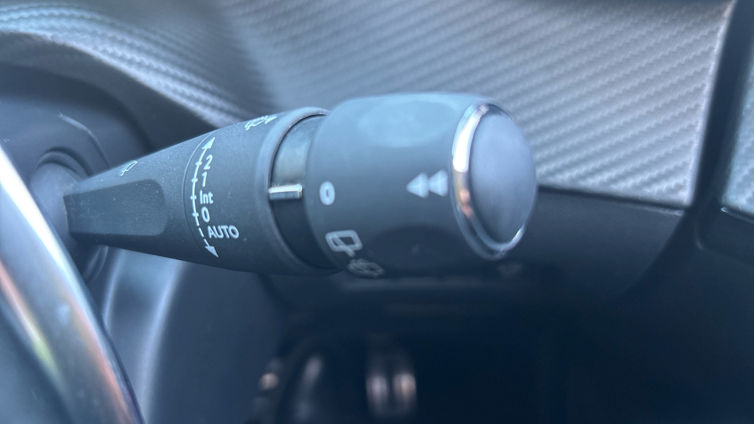 Used Peugeot 2008 2023 for sale - 77272119: Photo 35