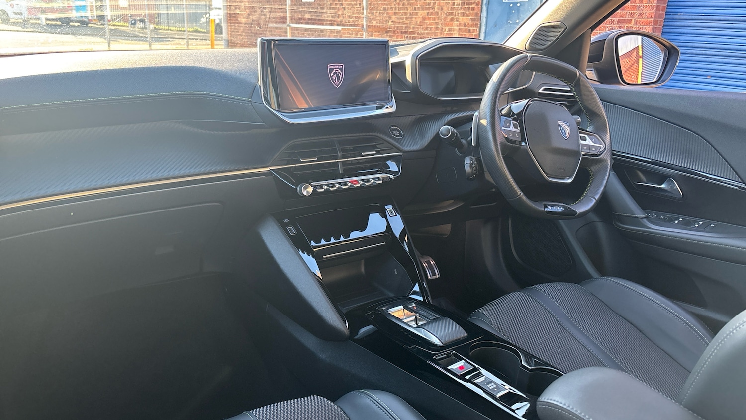 Used Peugeot 2008 2023 for sale - 77272119: Photo 9