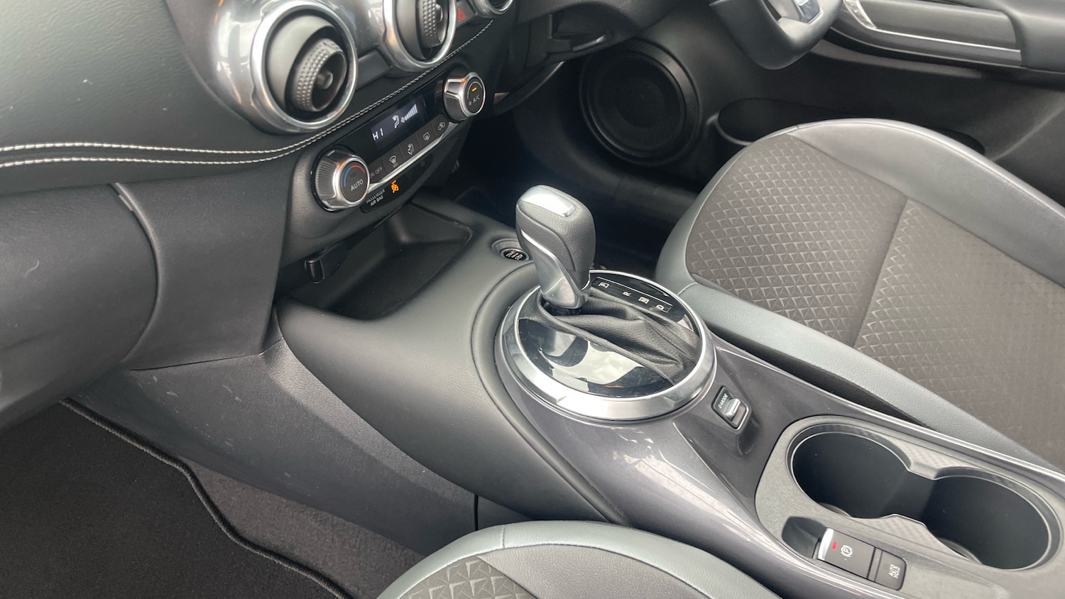 Used Nissan Juke 2022 for sale - 76401898: Photo 13
