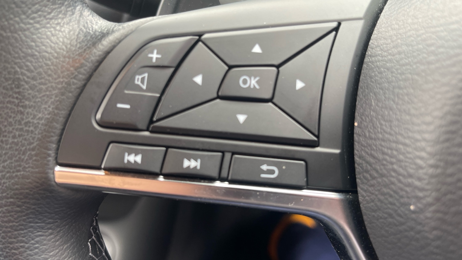 Used Nissan Juke 2022 for sale - 76401898: Photo 42