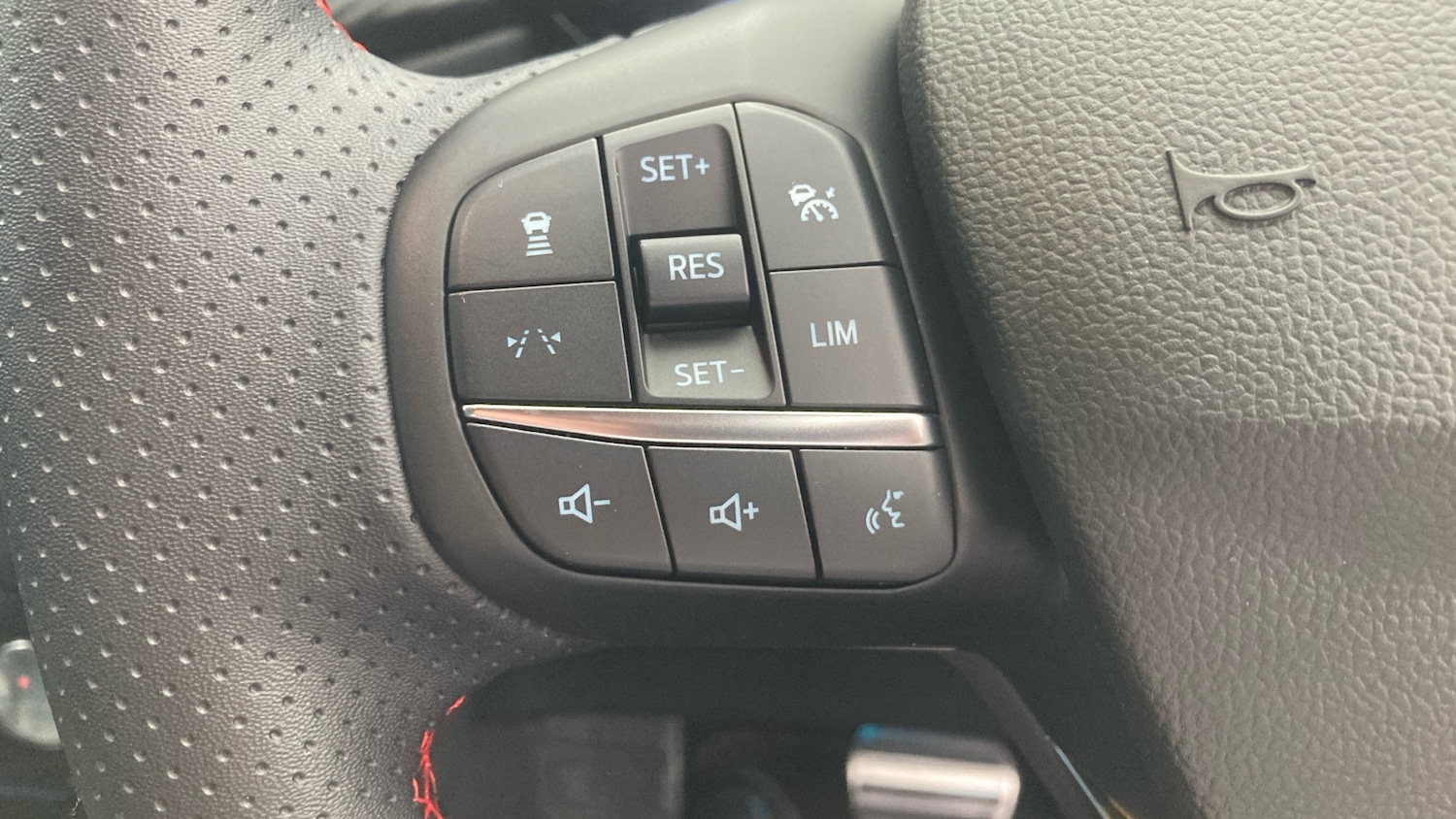 Used Ford Kuga 2024 for sale - 76534301: Photo 25