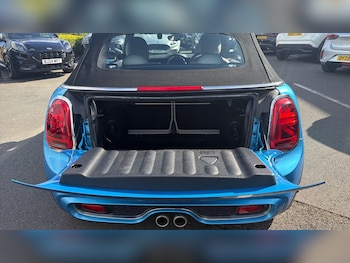 Used MINI Convertible 2019 for sale - 78235980: Photo