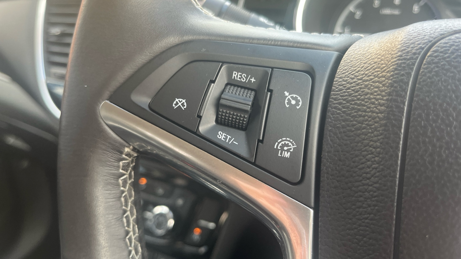 Used Vauxhall Mokka X 2017 for sale - 76366931: Photo 25