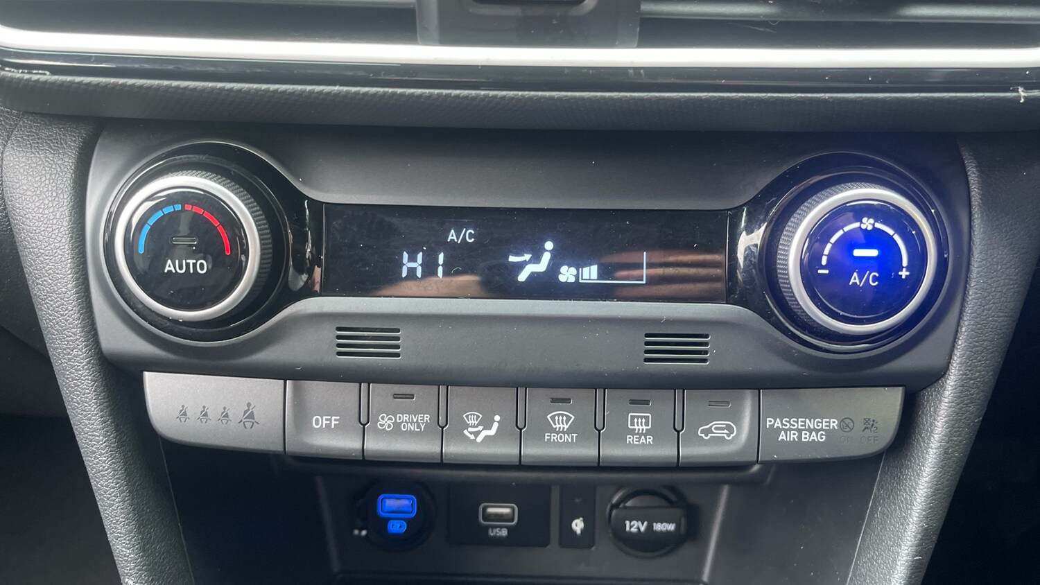 Used Hyundai KONA 2020 for sale - 77420170: Photo 21