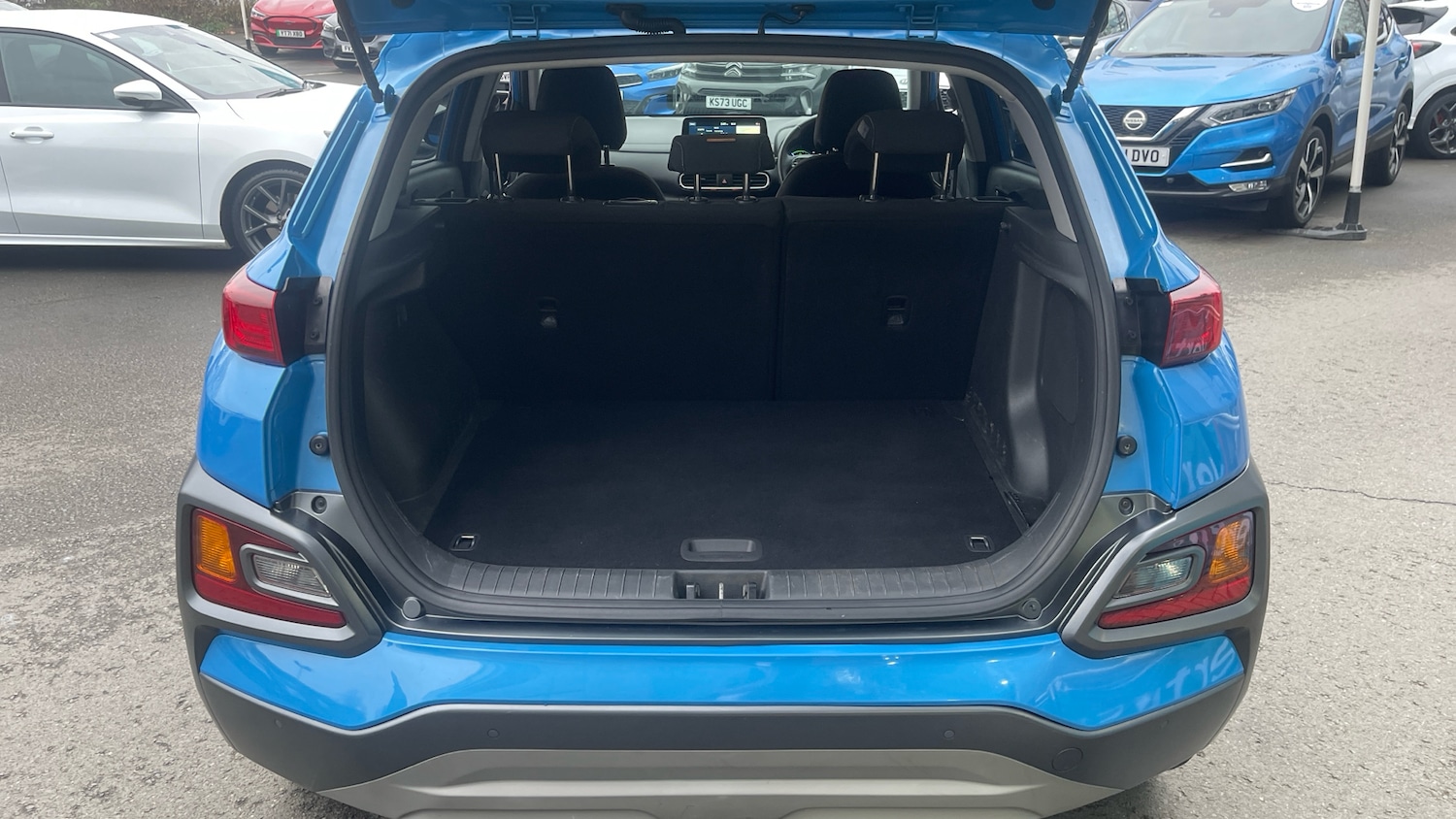 Used Hyundai KONA 2020 for sale - 77420170: Photo 4