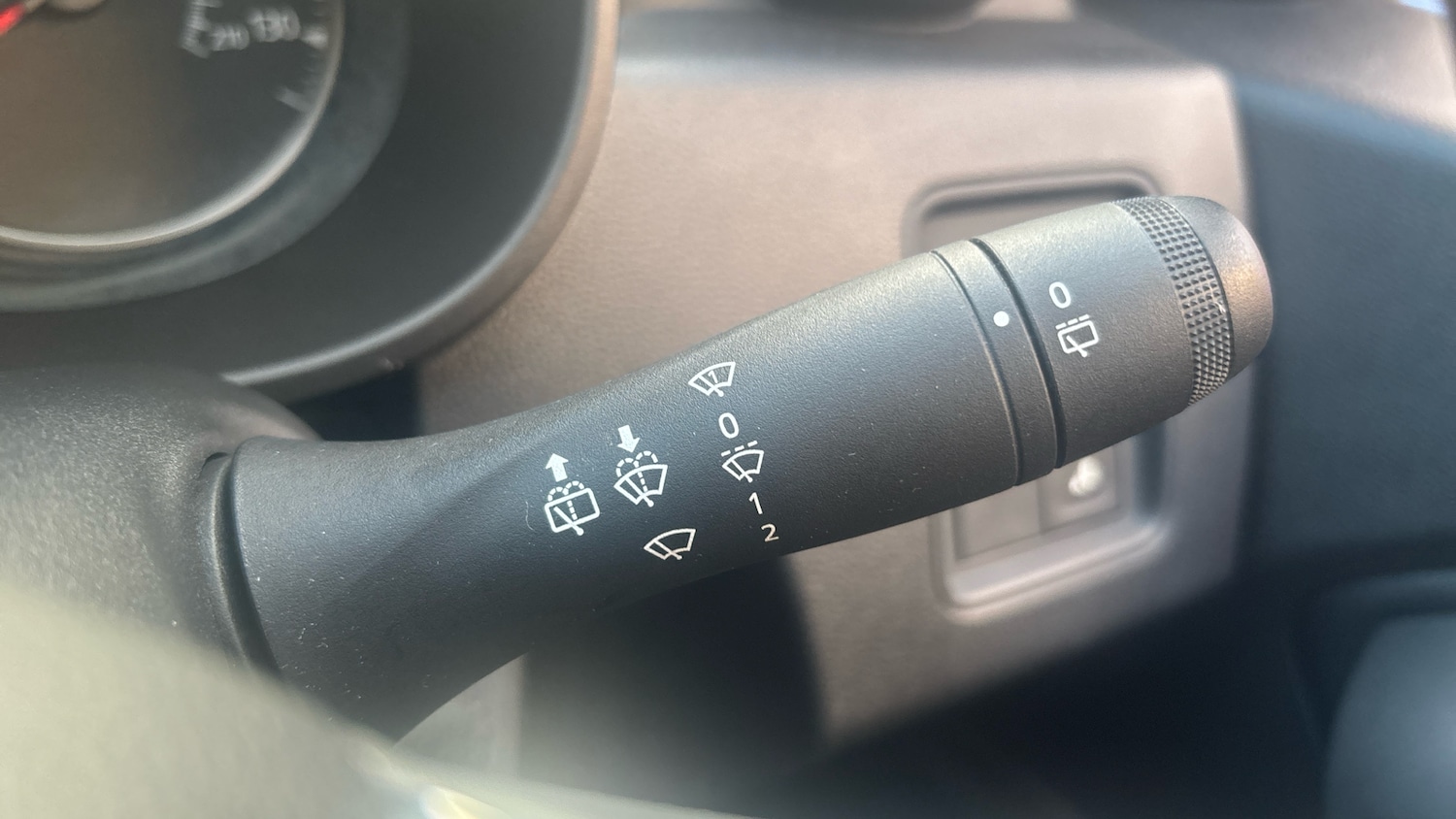 Used Dacia Duster 2018 for sale - 77052936: Photo 28