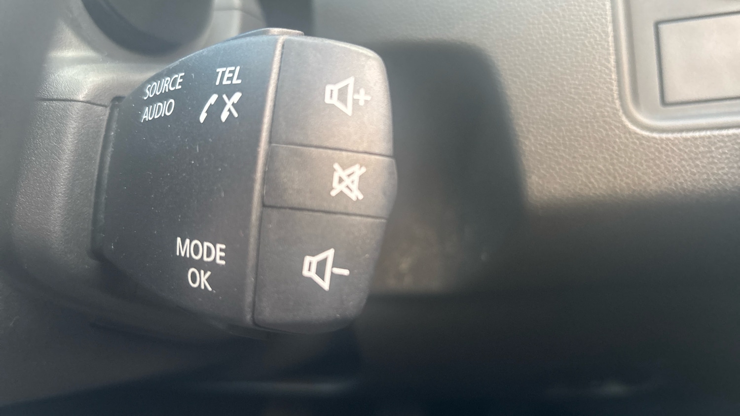 Used Dacia Duster 2018 for sale - 77052936: Photo 30