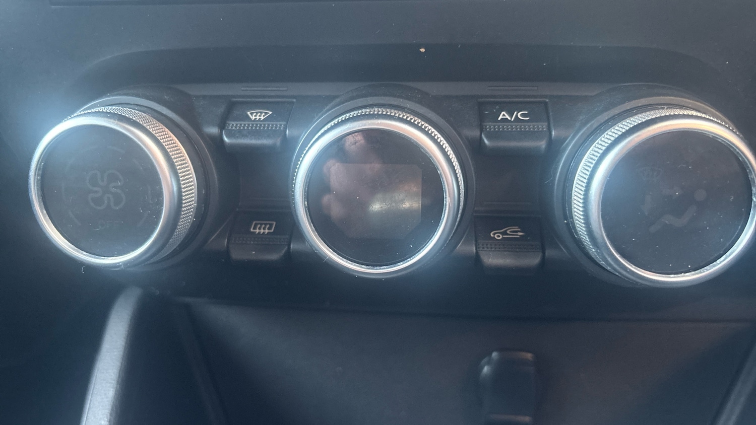 Used Dacia Duster 2018 for sale - 77052936: Photo 38