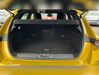 Used Vauxhall Astra 2023 for sale - 79403925: Photo