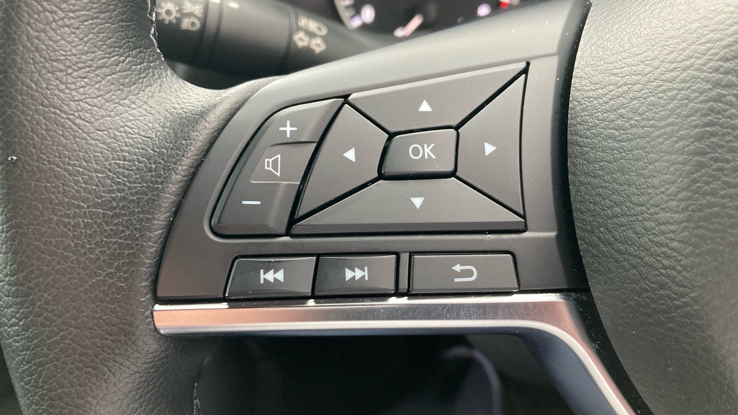 Used Nissan Juke 2023 for sale - 77915352: Photo 28