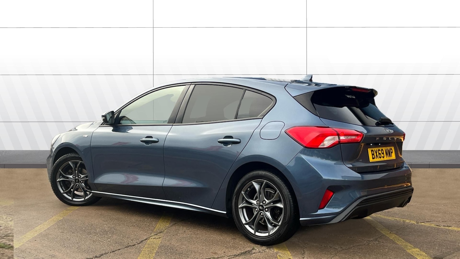 Used Ford Focus 2019 for sale - 76428573: Photo 2