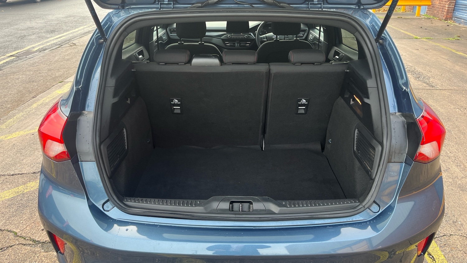 Used Ford Focus 2019 for sale - 76428573: Photo 4