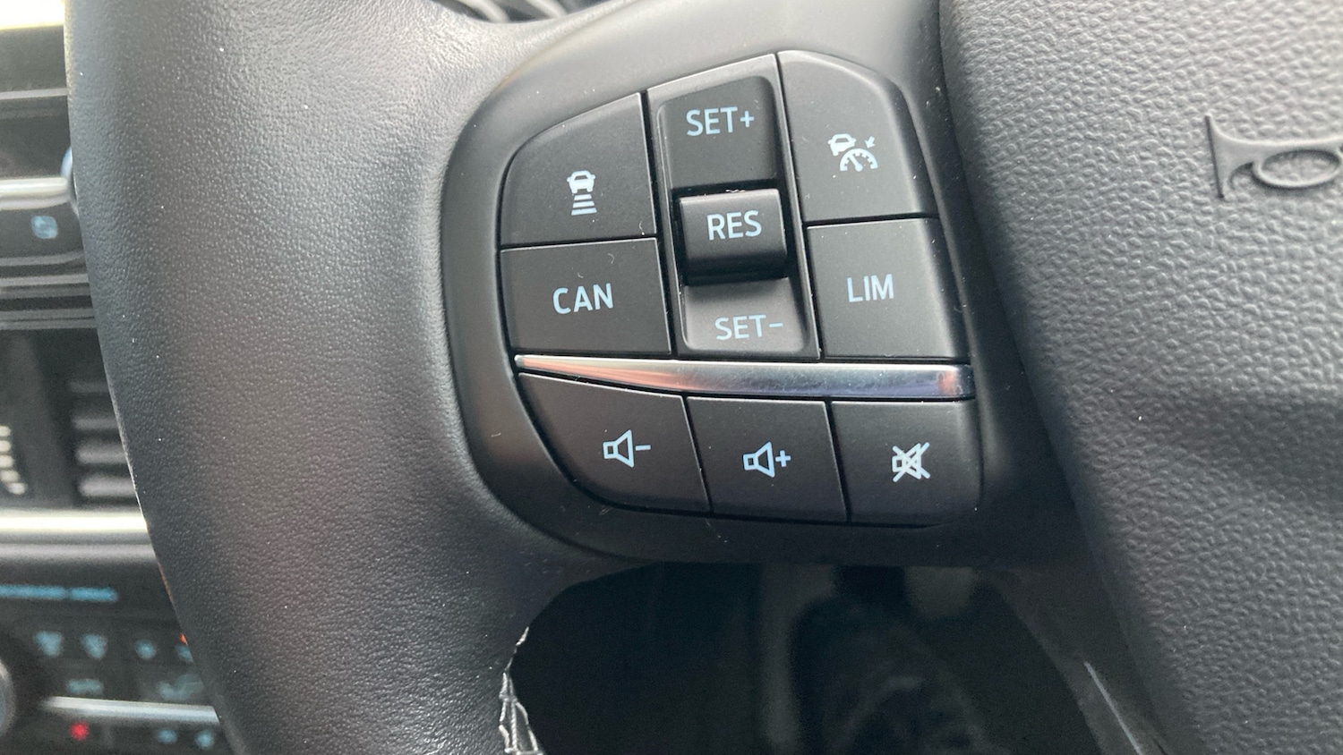 Used Ford Fiesta 2018 for sale - 77365133: Photo 28