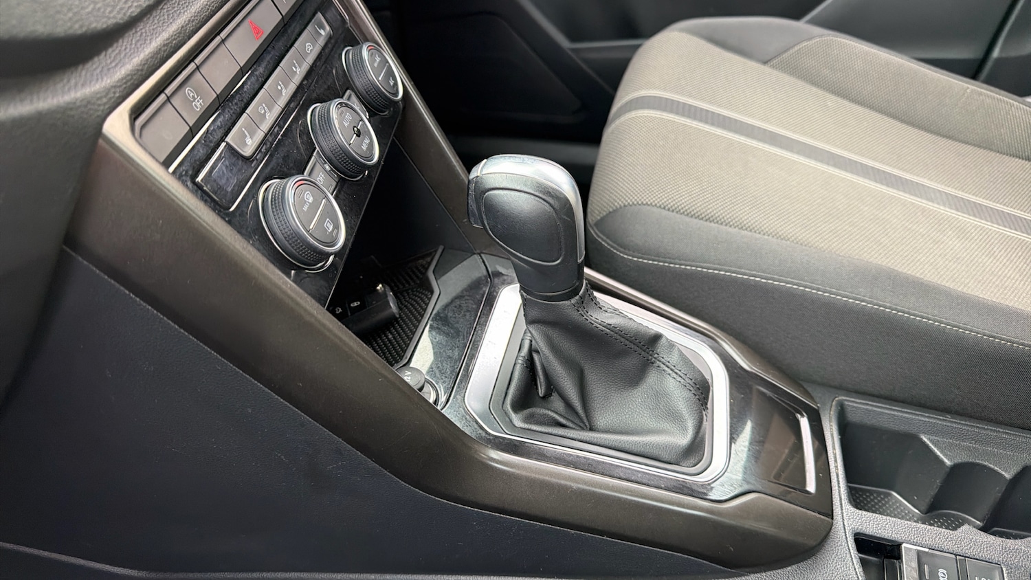 Used Volkswagen T-Roc 2019 for sale - 77968491: Photo 13