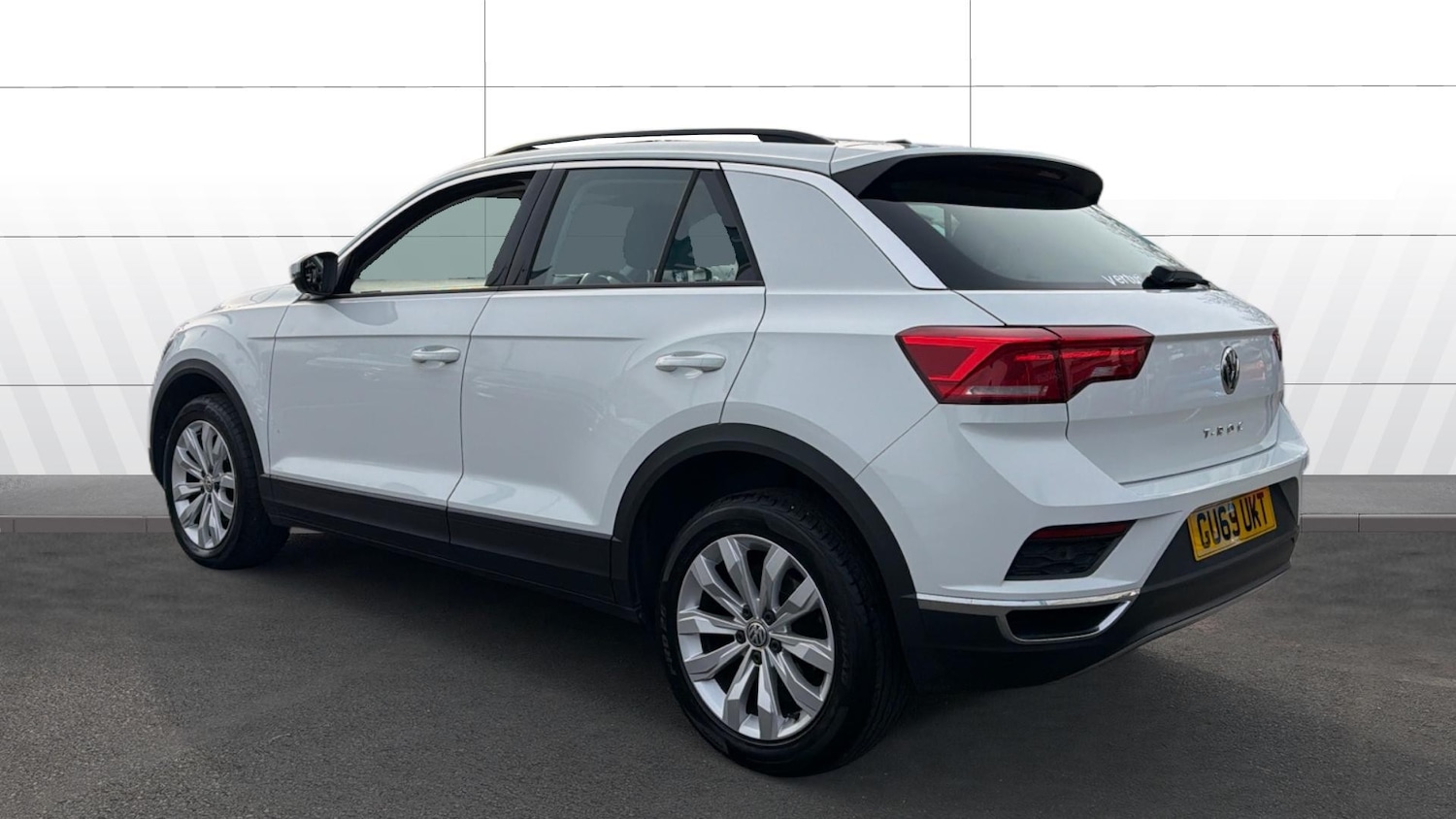 Used Volkswagen T-Roc 2019 for sale - 77968491: Photo 2