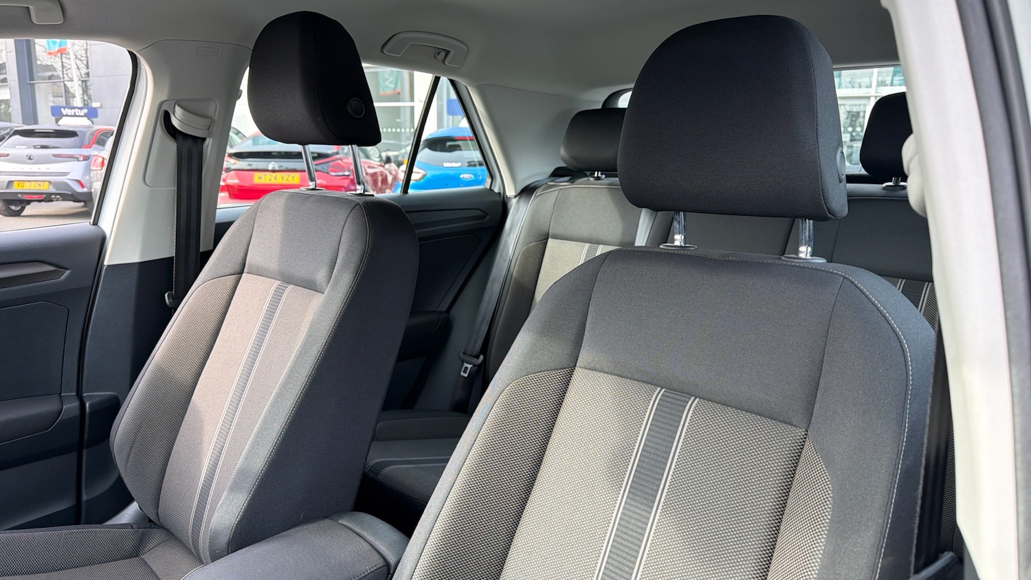 Used Volkswagen T-Roc 2019 for sale - 77968491: Photo 25