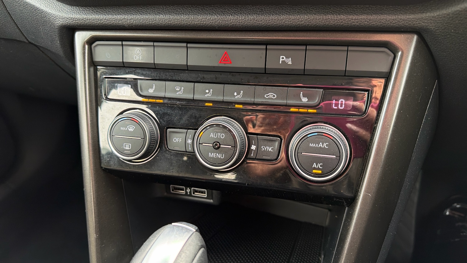 Used Volkswagen T-Roc 2019 for sale - 77968491: Photo 27