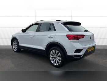 Used Volkswagen T-Roc 2019 for sale - 77968491: Photo