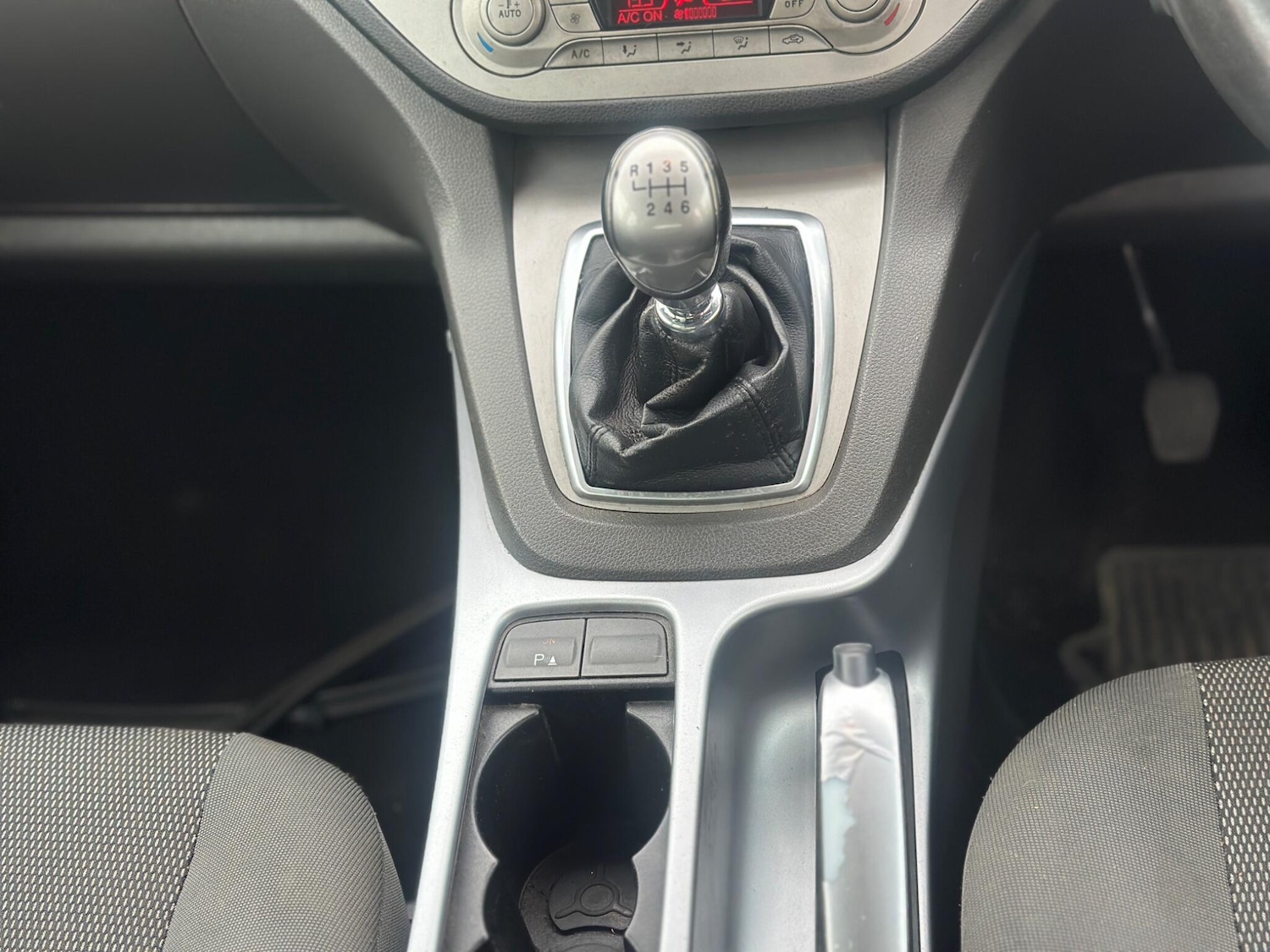 Used Ford Kuga 2012 for sale - 76388675: Photo 33