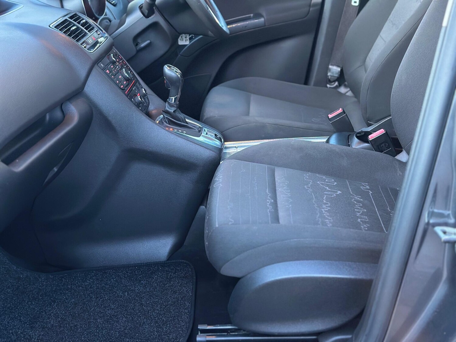 Used Vauxhall Meriva 2012 for sale - 77175508: Photo 43