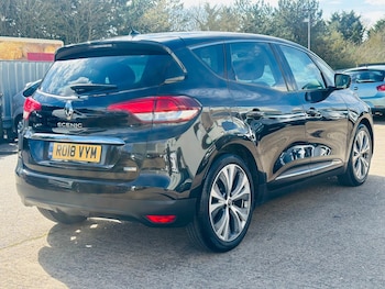 Used Renault Scenic 2018 for sale - 78034829: Photo