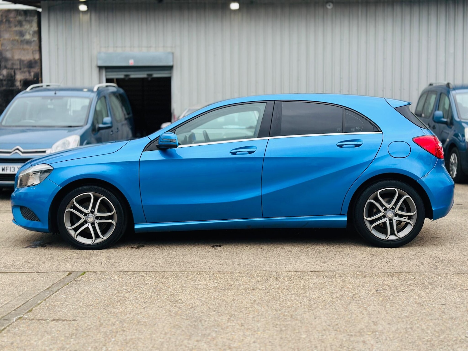 Used Mercedes-Benz A-Class 2015 for sale - 77892109: Photo 20