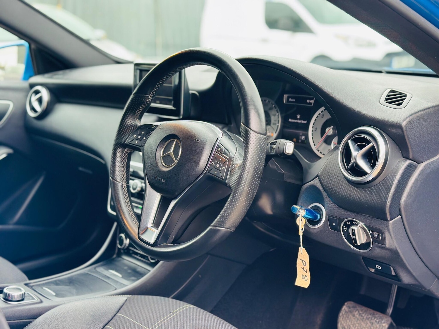 Used Mercedes-Benz A-Class 2015 for sale - 77892109: Photo 23