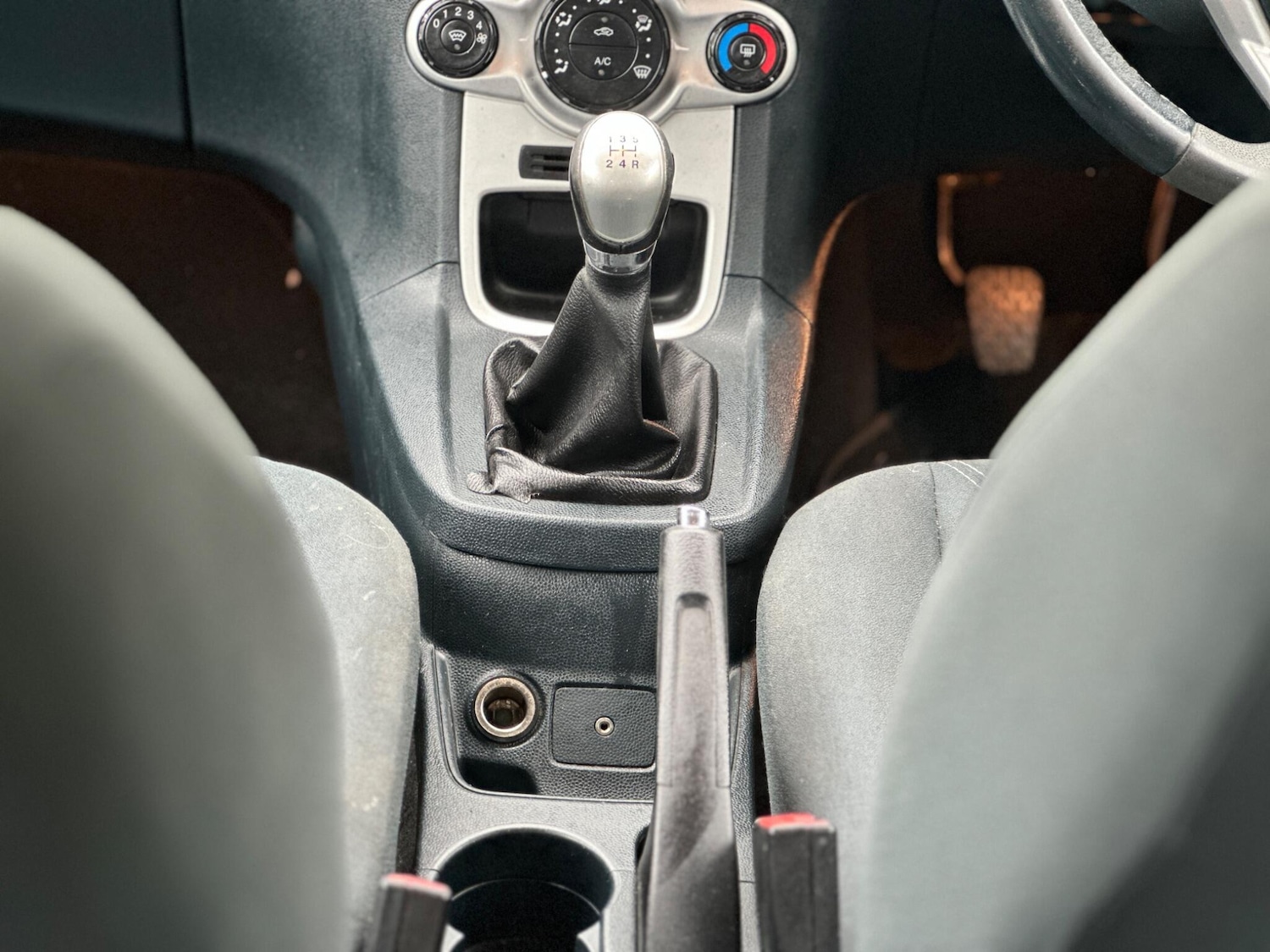 Used Ford Fiesta 2009 for sale - 76200621: Photo 29