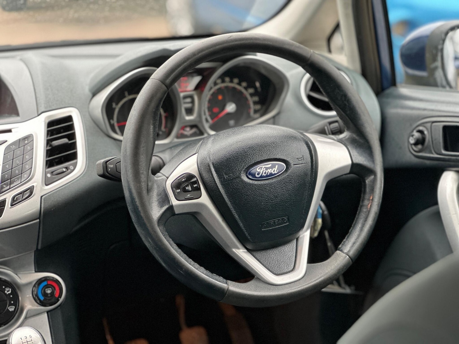 Used Ford Fiesta 2009 for sale - 76200621: Photo 30