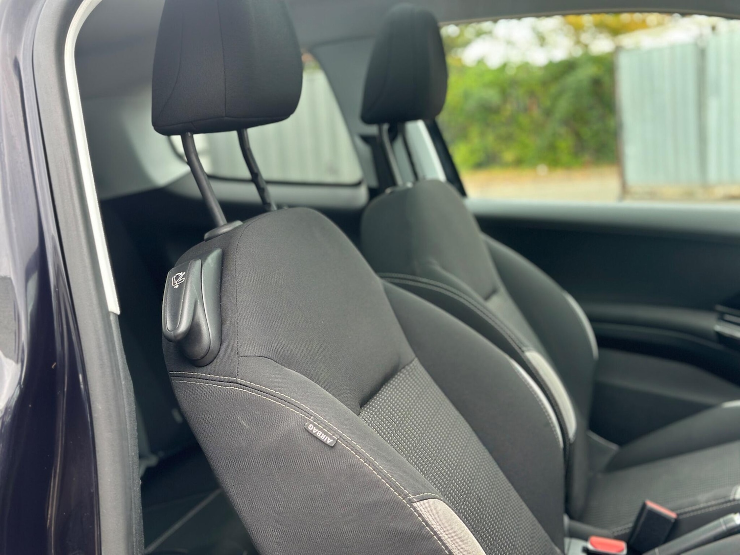 Used Peugeot 208 for sale - 76995668: Photo 24