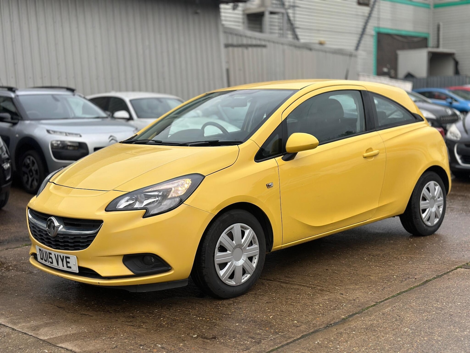 Used Vauxhall Corsa 2015 for sale - 76596927: Photo 2
