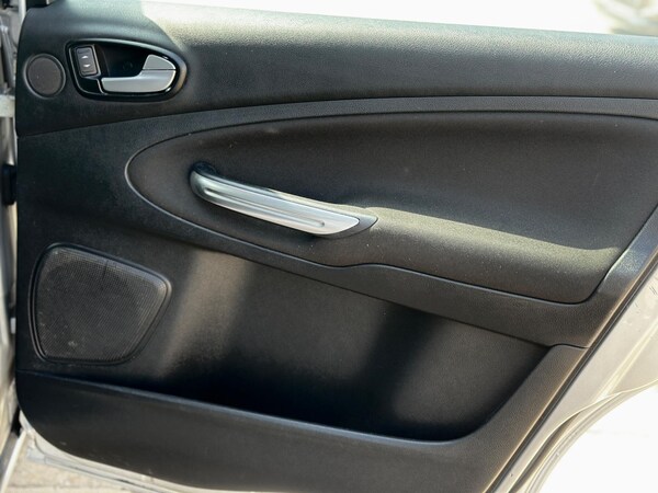 Used Ford S-Max 2013 for sale - 75578461: Photo 36