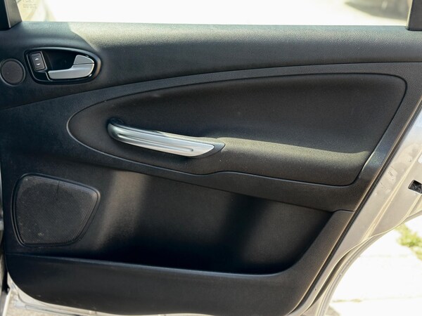 Used Ford S-Max 2013 for sale - 75578461: Photo 39