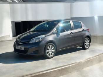 Used Toyota Yaris 2012 for sale - 74285064: Photo