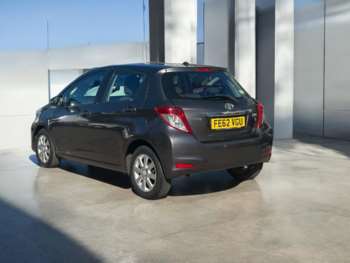 Used Toyota Yaris 2012 for sale - 74285064: Photo