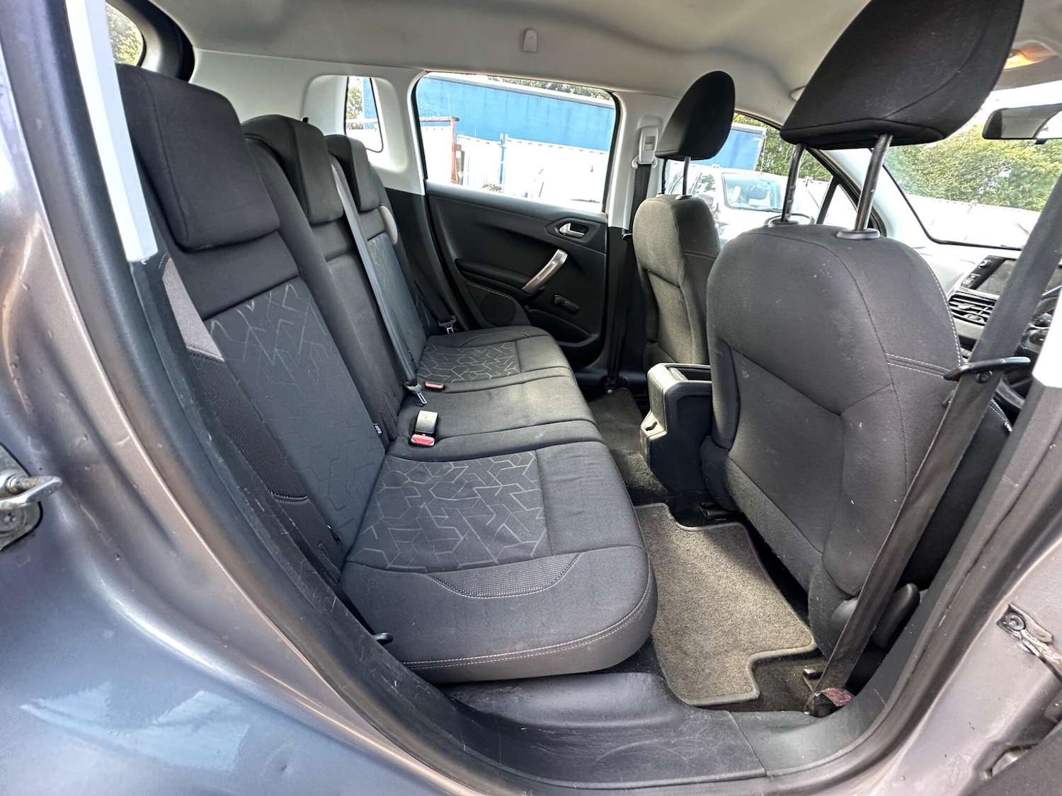 Vehicle 28