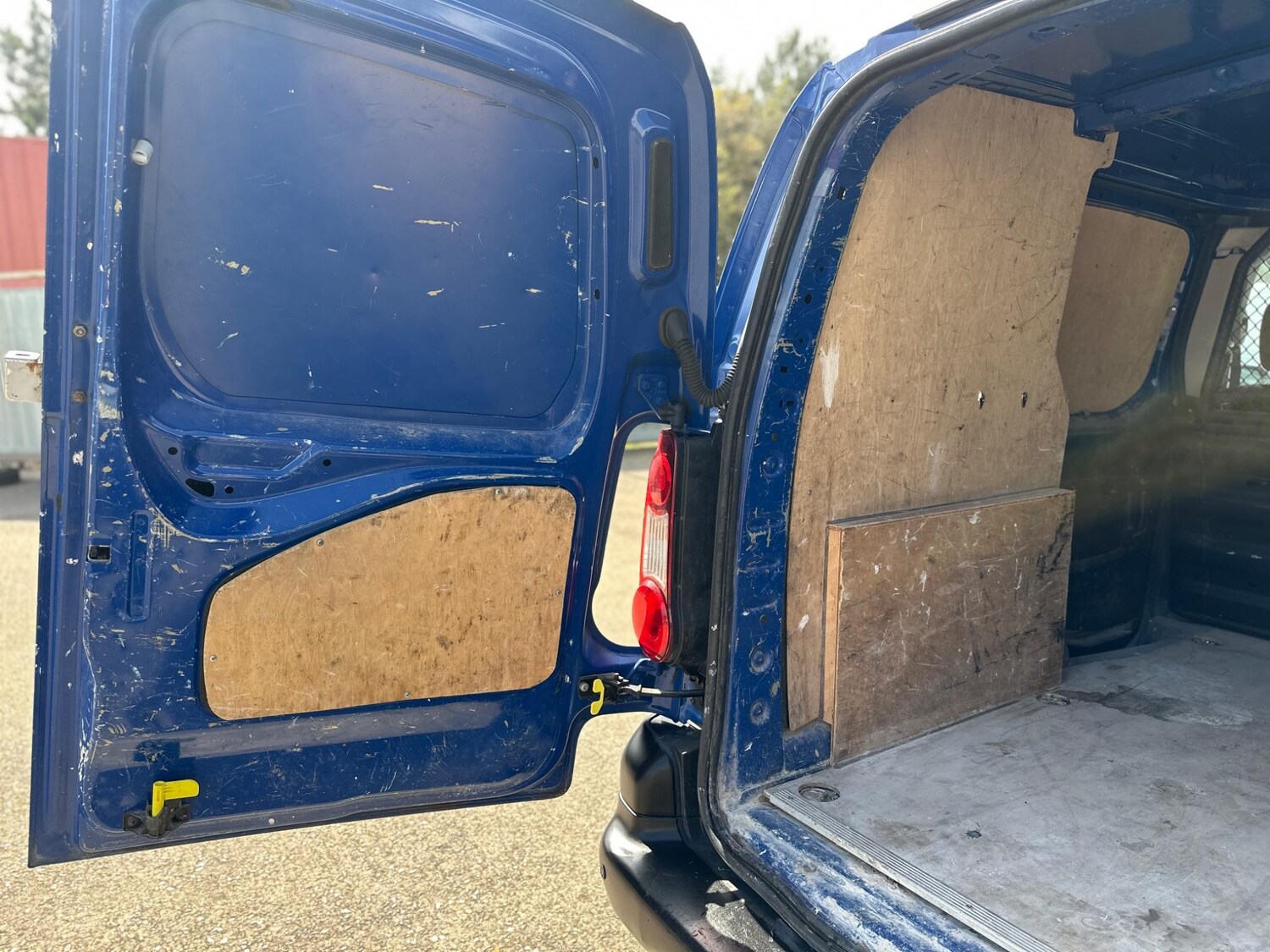 Vehicle 33