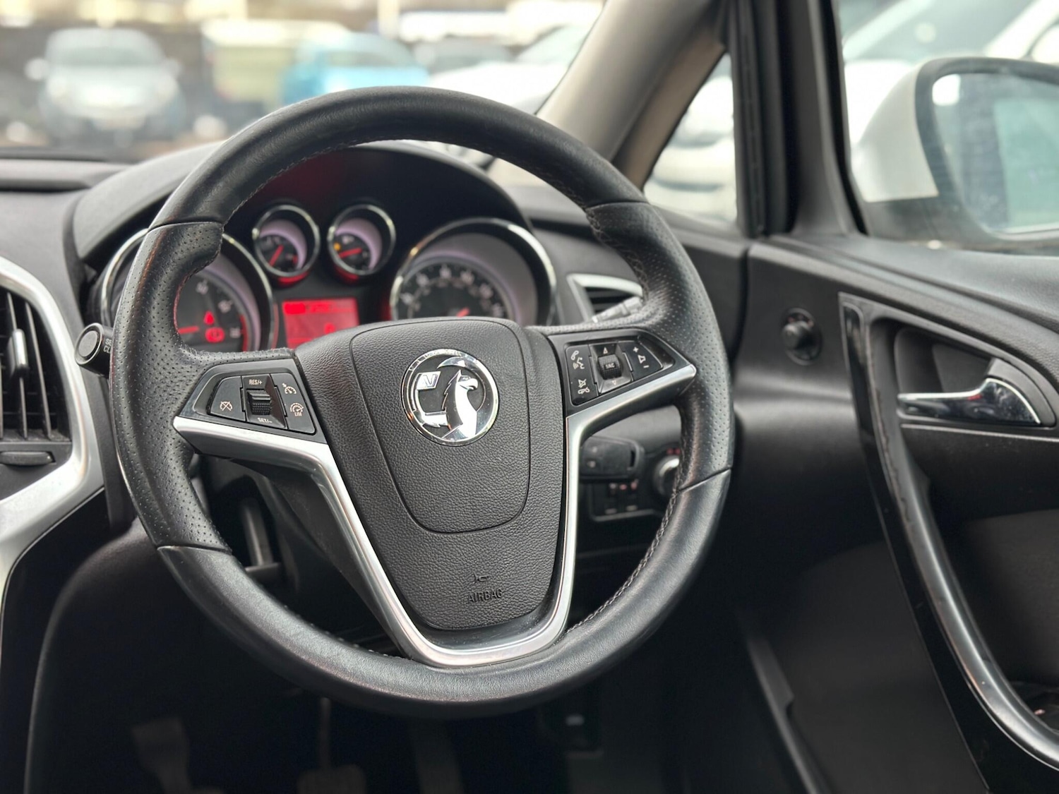 Used Vauxhall Astra for sale - 77017073: Photo 30