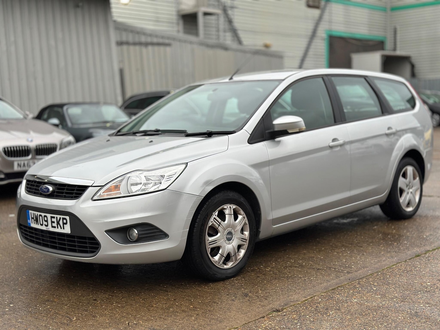 Used Ford Focus 2009 for sale - 76753061: Photo 2