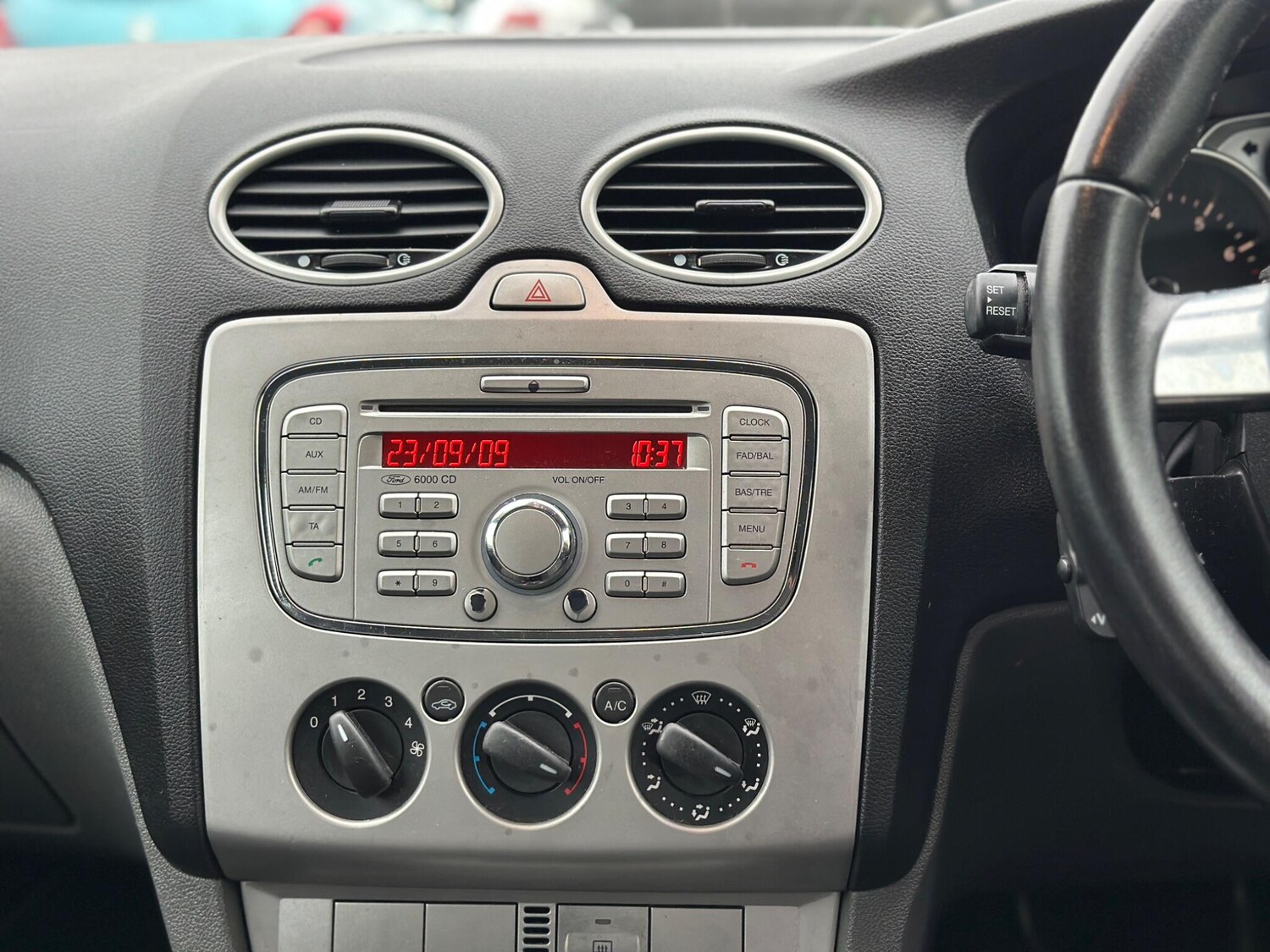 Used Ford Focus 2009 for sale - 76753061: Photo 32