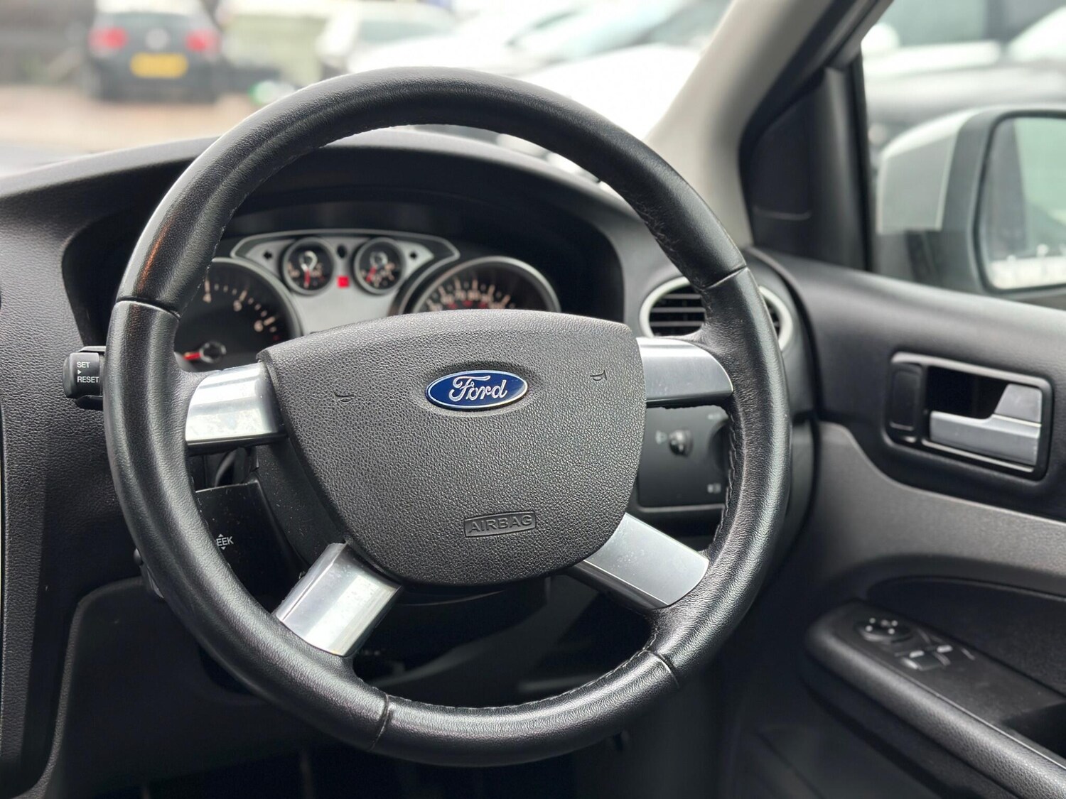 Used Ford Focus 2009 for sale - 76753061: Photo 35