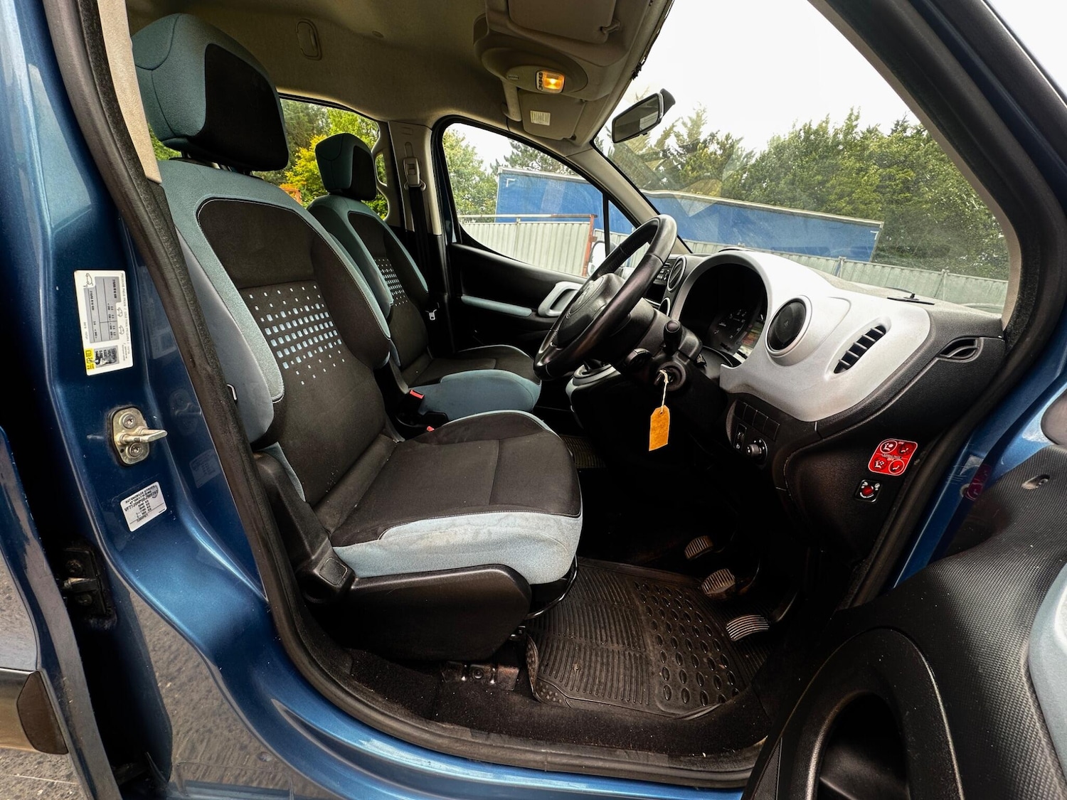 Vehicle 21