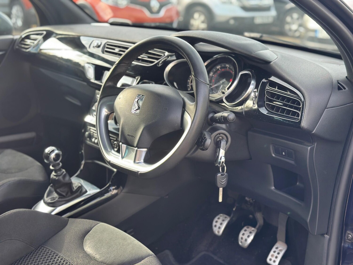 Used Citroen DS3 2015 for sale - 76423254: Photo 27