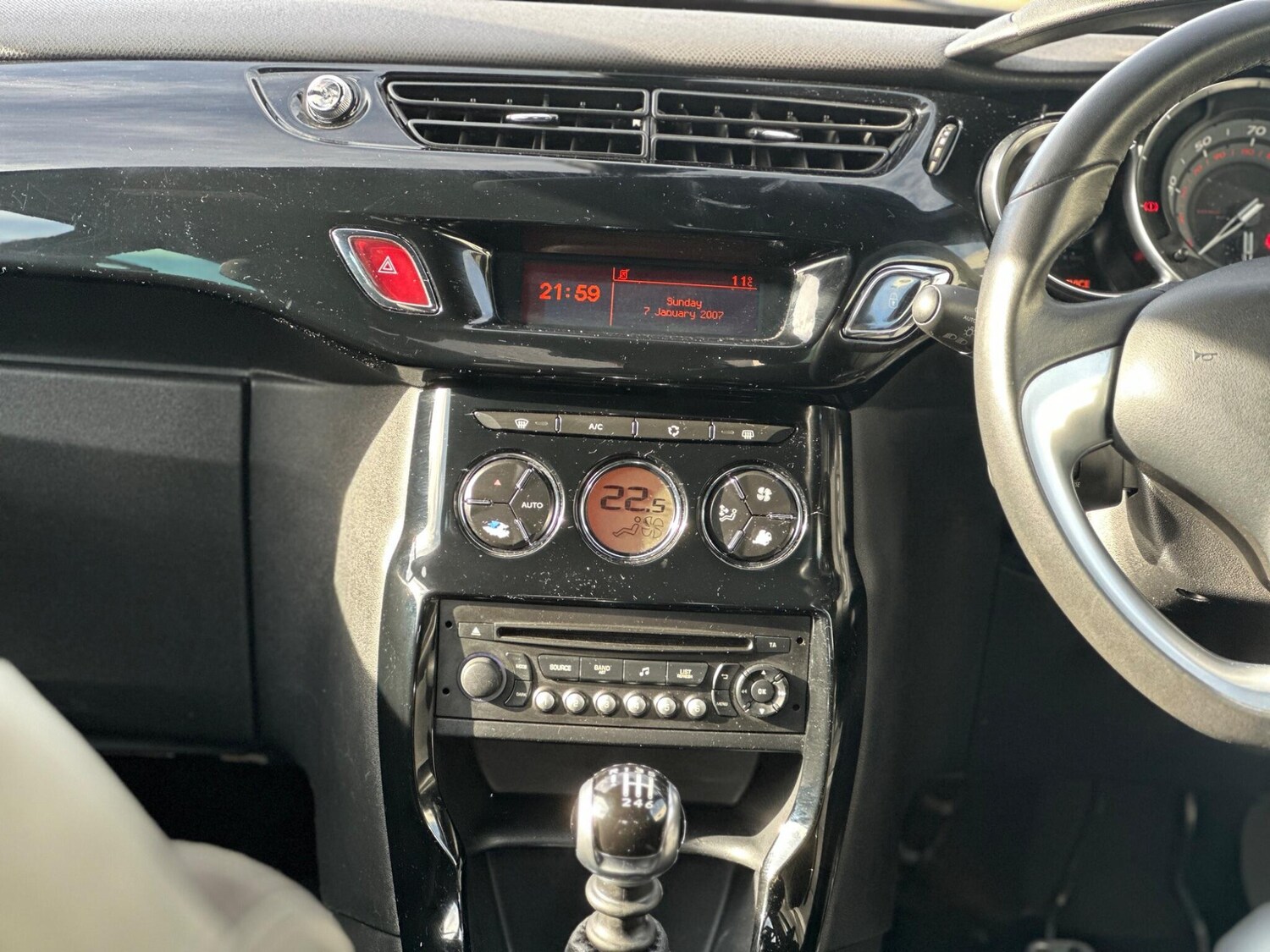 Used Citroen DS3 2015 for sale - 76423254: Photo 30