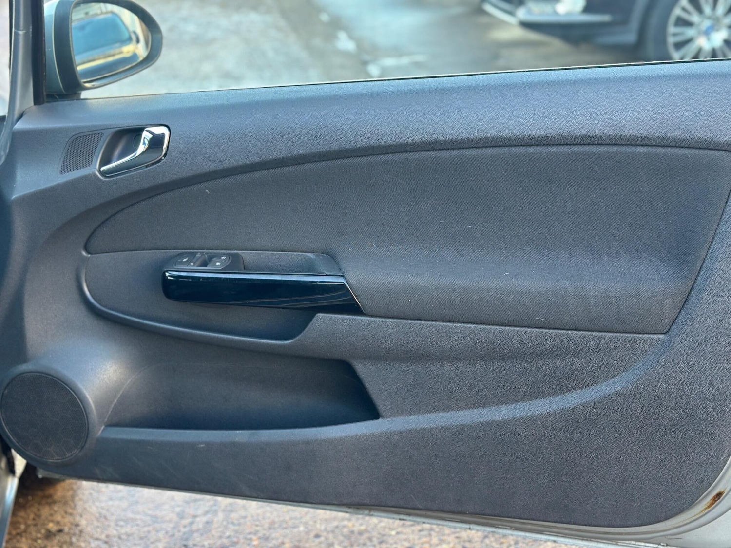 Used Vauxhall Corsa 2011 for sale - 77163353: Photo 24