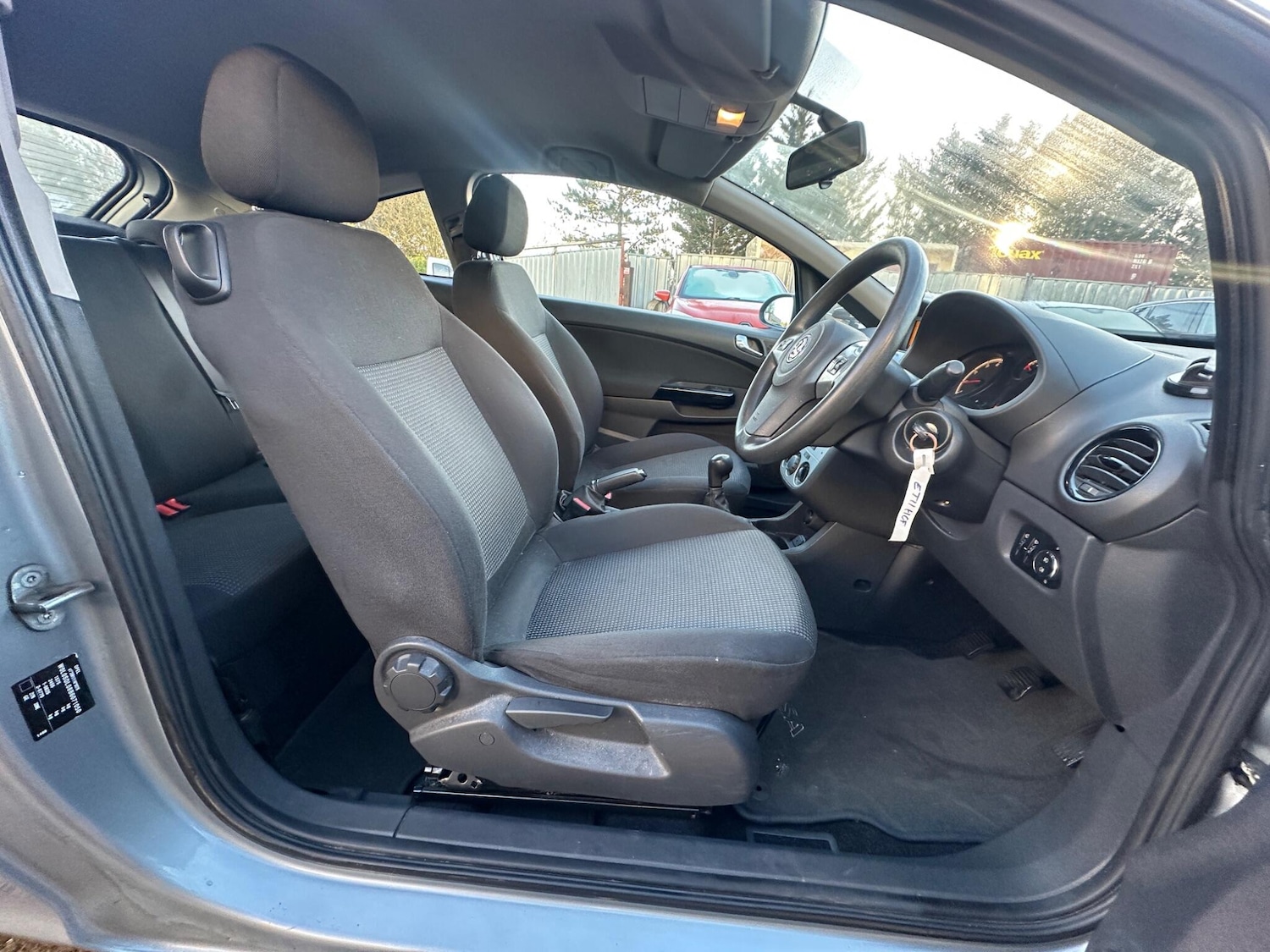 Used Vauxhall Corsa 2011 for sale - 77163353: Photo 6